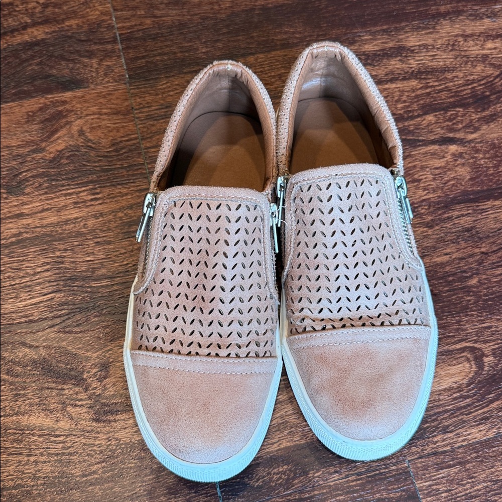 Perforated Tan Slip-On Sneakers with Zipper